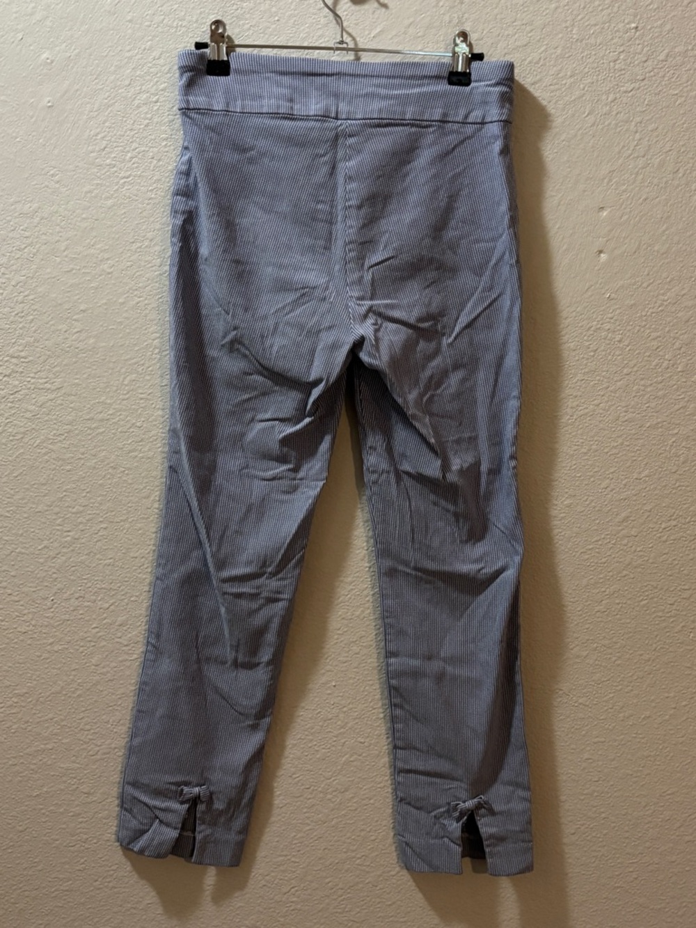 Van Heusen Blue Stripe Ankle Dress Pants Size 6 - Picture 2 of 6